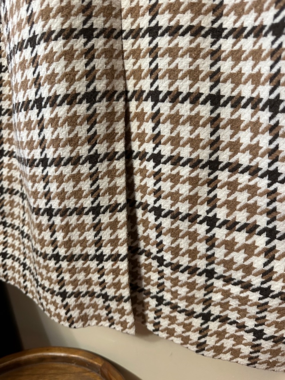 Ann Taylor Tan, Black & Cream Houndstooth Blazer - Picture 5 of 6